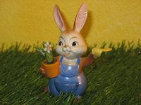 Goebel Hase  #550  Bis bald!   Häschen mit Blumenstock winkt zum Abschied
