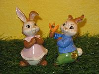 Goebel Hase  #561  Der Antrag  -  mit goldenem Ring