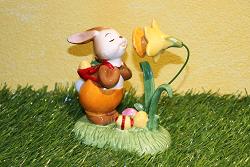 Goebel Hase  #706  Die duftet aber gut