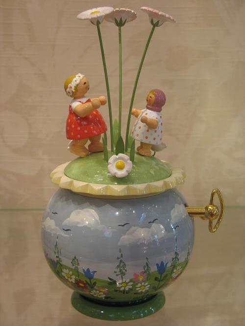 Spieldose Frühlingsreigen "Kommt ein Vogel geflogen